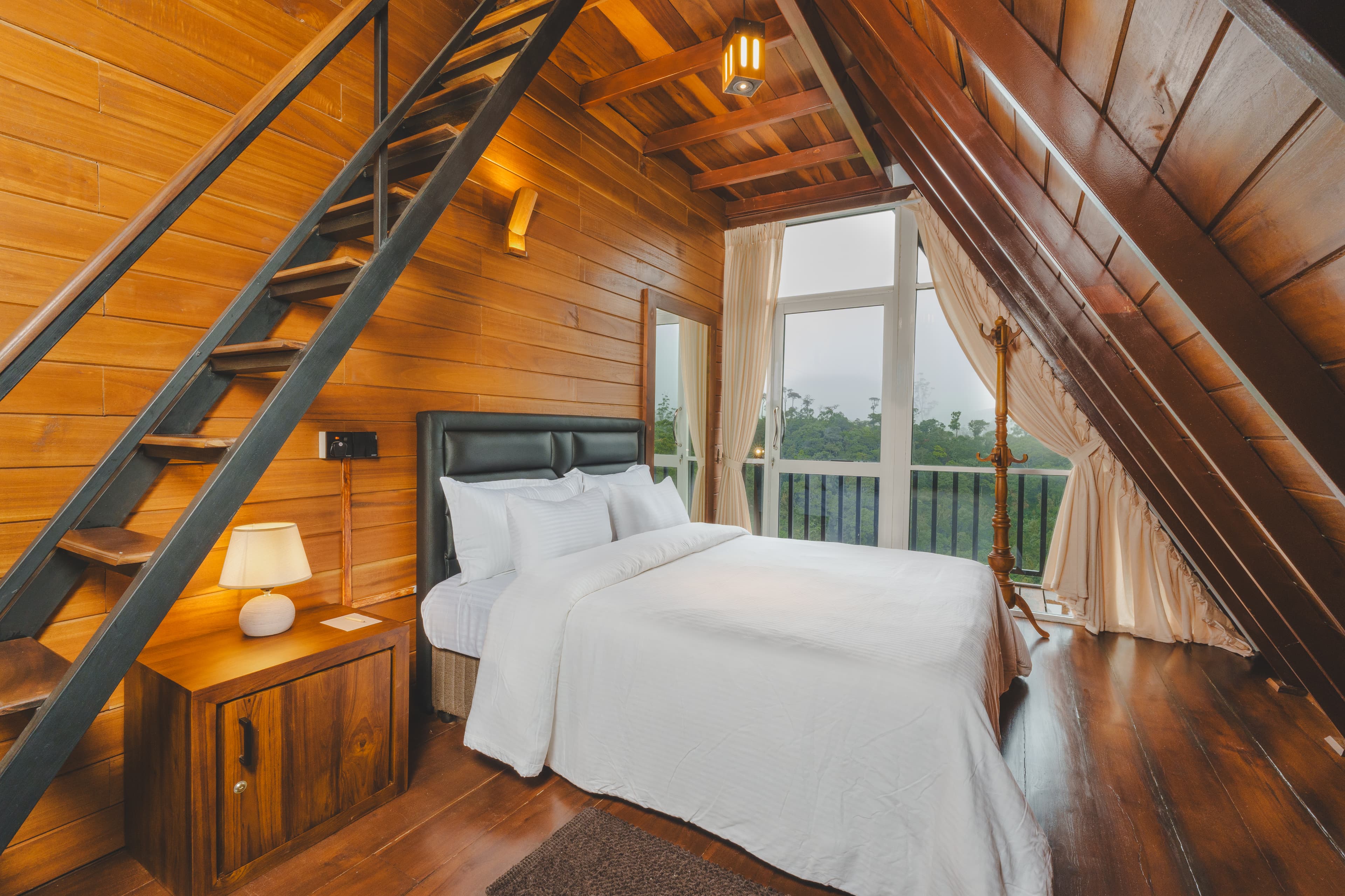 Chalet Grandeur — main view